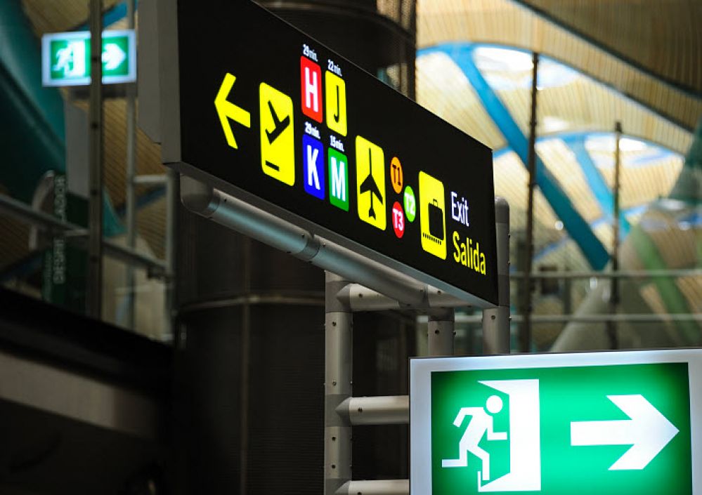 Sicherheit im Brandfall bei Bahnhöfen und Flughäfen - WAiSCH