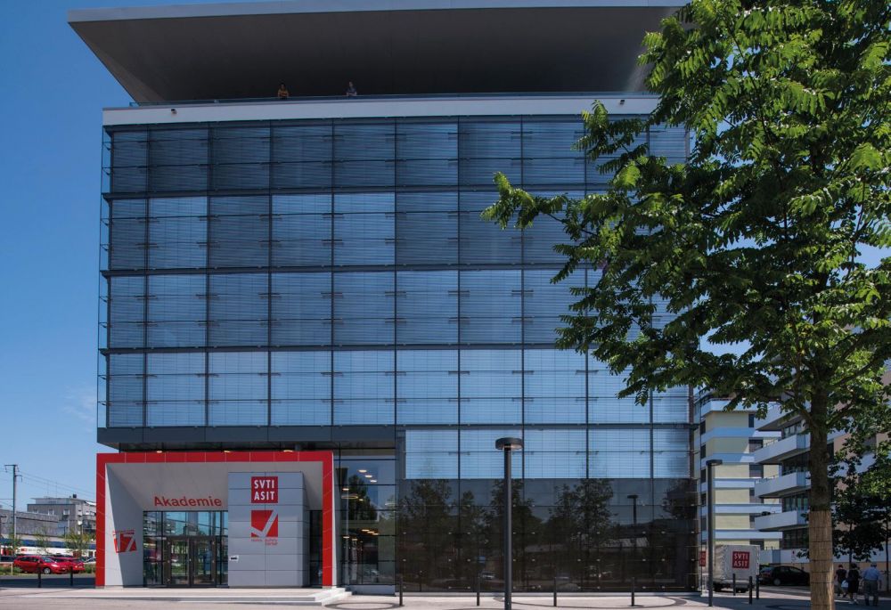Wieder mal Lust auf ein Präsenzmeeting? Seminar- und Tagungsräume mieten in Wallisellen - WAiSCH