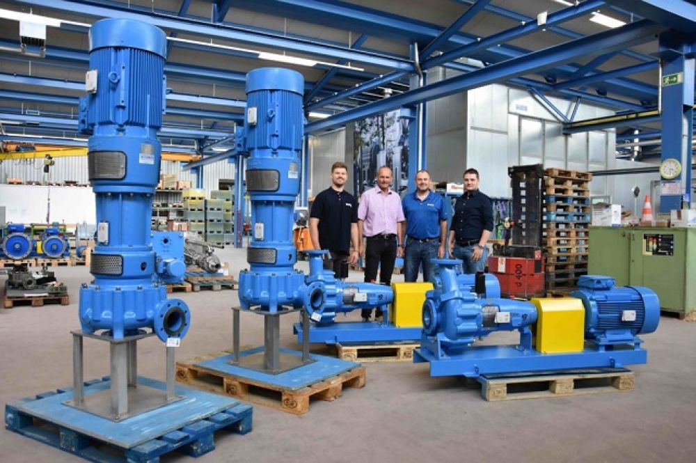 Erste Egger Pumpenlieferung mit ABB Ability Smart Sensor - WAiSCH