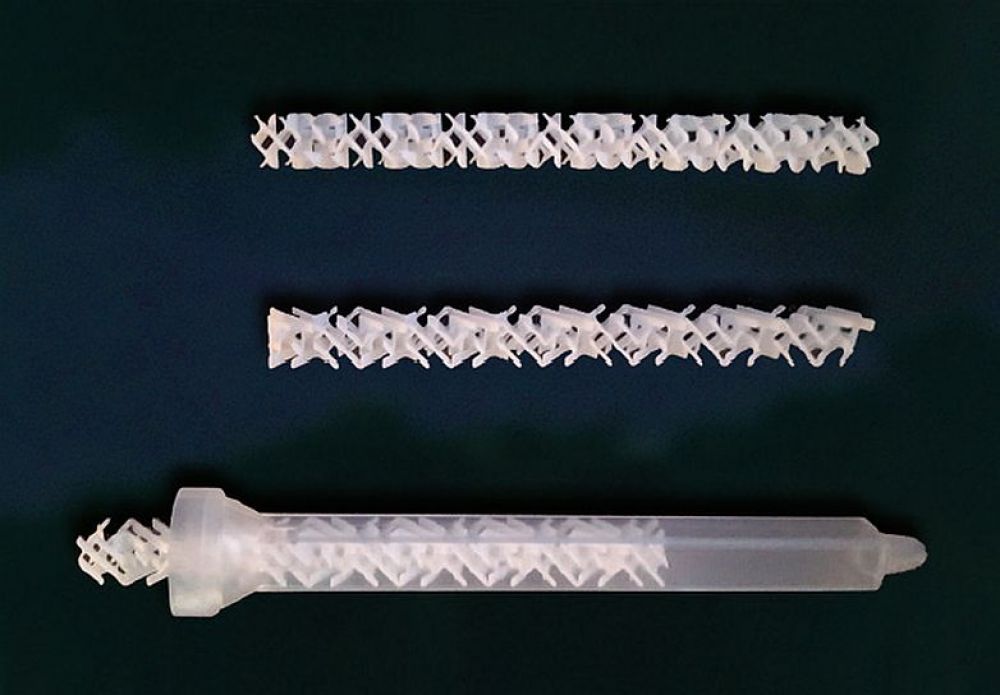 Stamixco AG: Neuste Generation Stamixco Einwegmischer in High Performance X-Gitter Geometrie. GXP-HQ 5.4mm Mischer für kleine Kartuschen. Perfekte Mischung für alle 2K Kleber! - WAiSCH